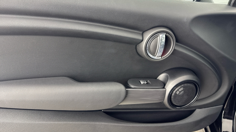 MINI Hatchback 1.5 Cooper Sport II 3dr Petrol Hatchback